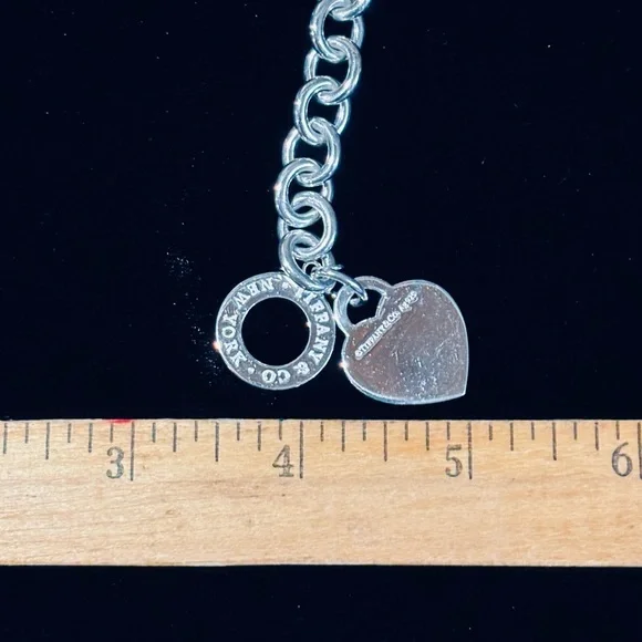 Return to Tiffany & Co. Silver Heart Charm Bracelet - Picture 7 of 9